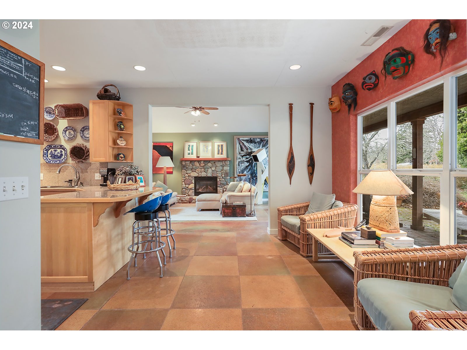 1190 Methodist Road Hood River, OR 97031 - Photo 31 of 41 a living room with furniture and a large window