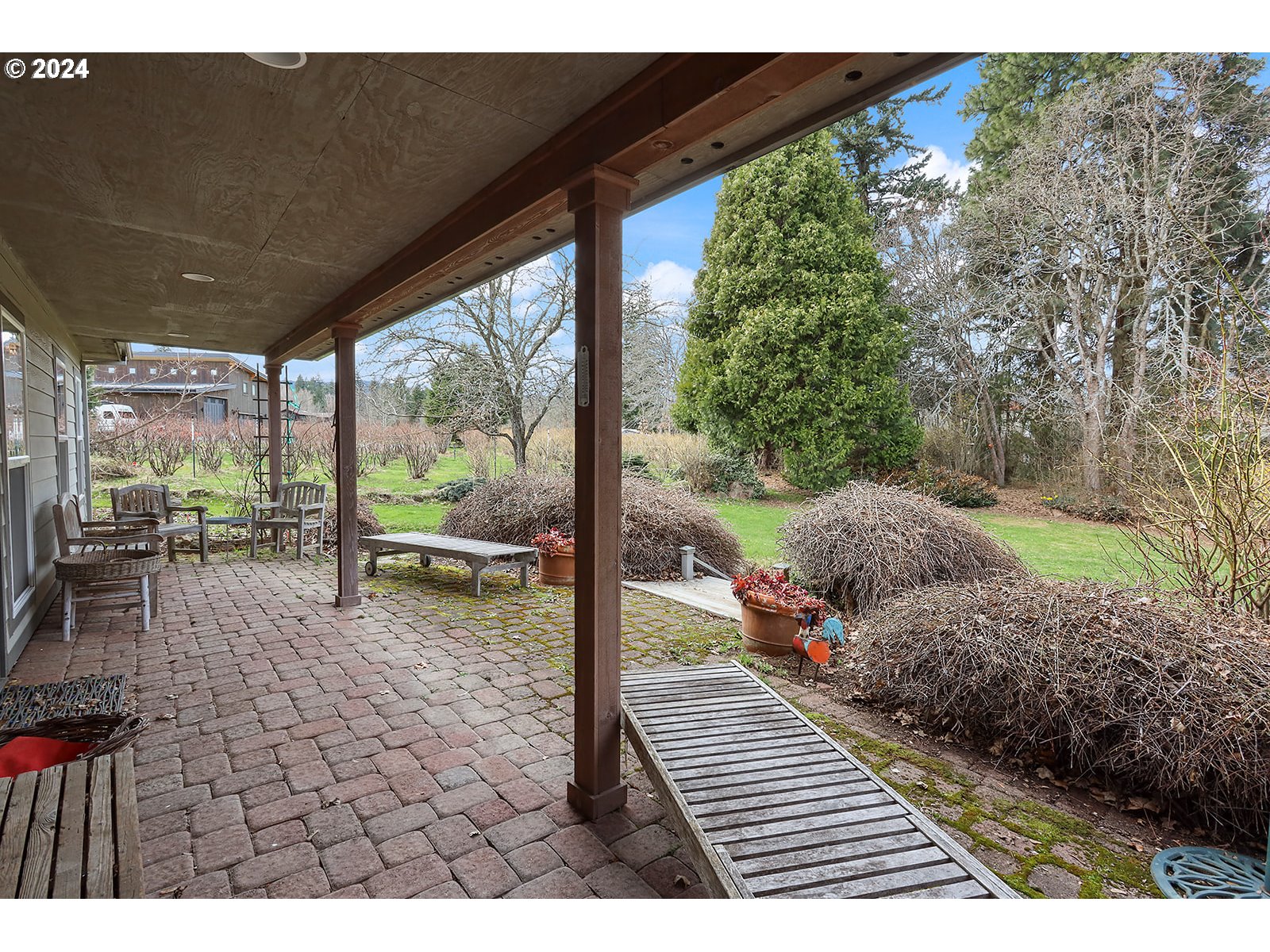 1190 Methodist Road Hood River, OR 97031 - Photo 40 of 41 a view of a patio with wooden floor
