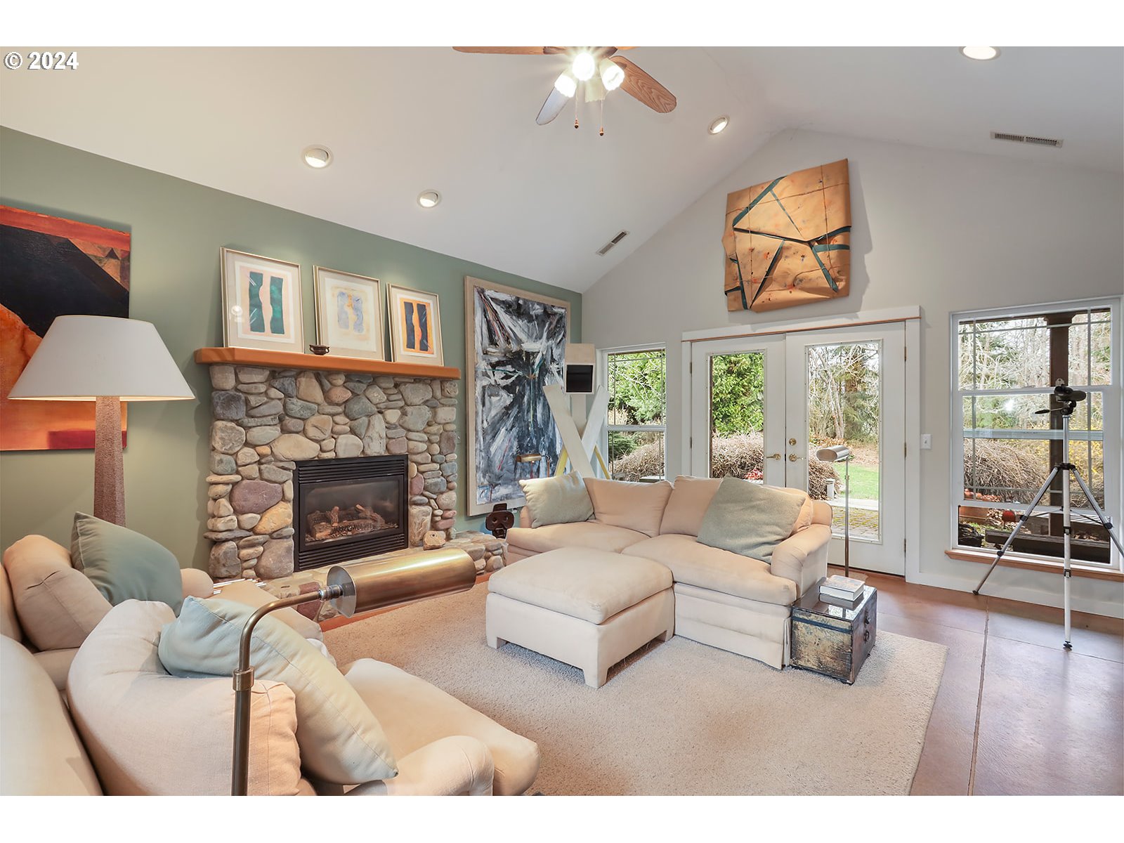 1190 Methodist Road Hood River, OR 97031 - Photo 6 of 41 a living room with furniture and a fireplace