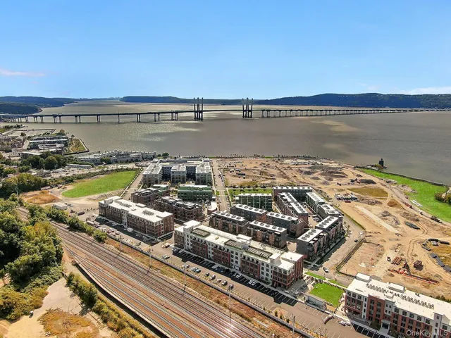 $725,000 | 102 Legend Drive, Unit 101, Sleepy Hollow, NY 10591