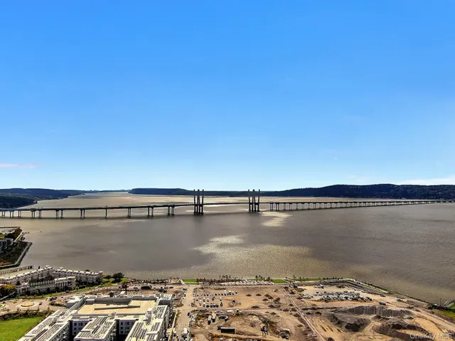 $725,000 | 102 Legend Drive, Unit 101, Sleepy Hollow, NY 10591