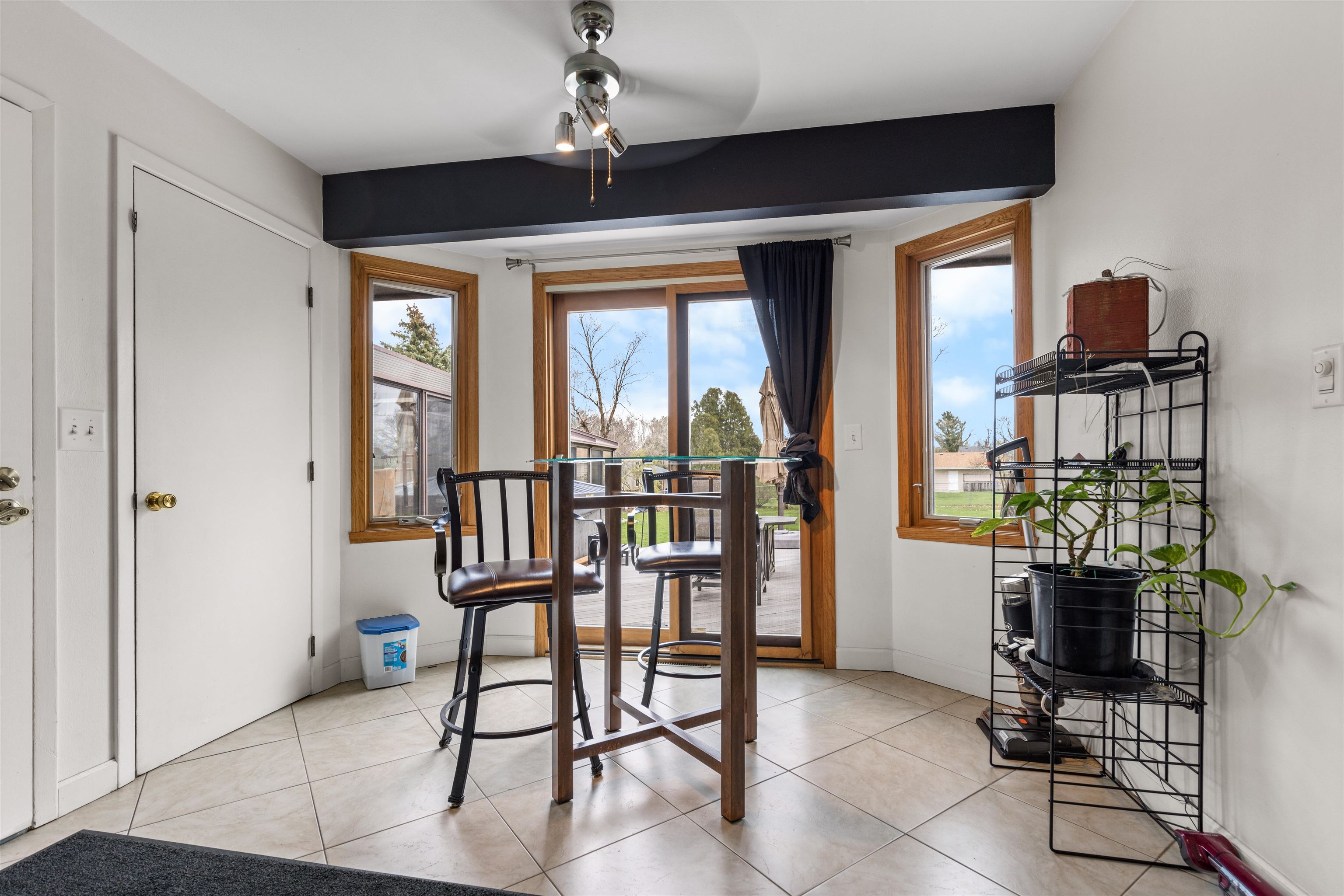 1692 Ben Franklin Road Rockford, IL 61108 - Photo 8 of 32