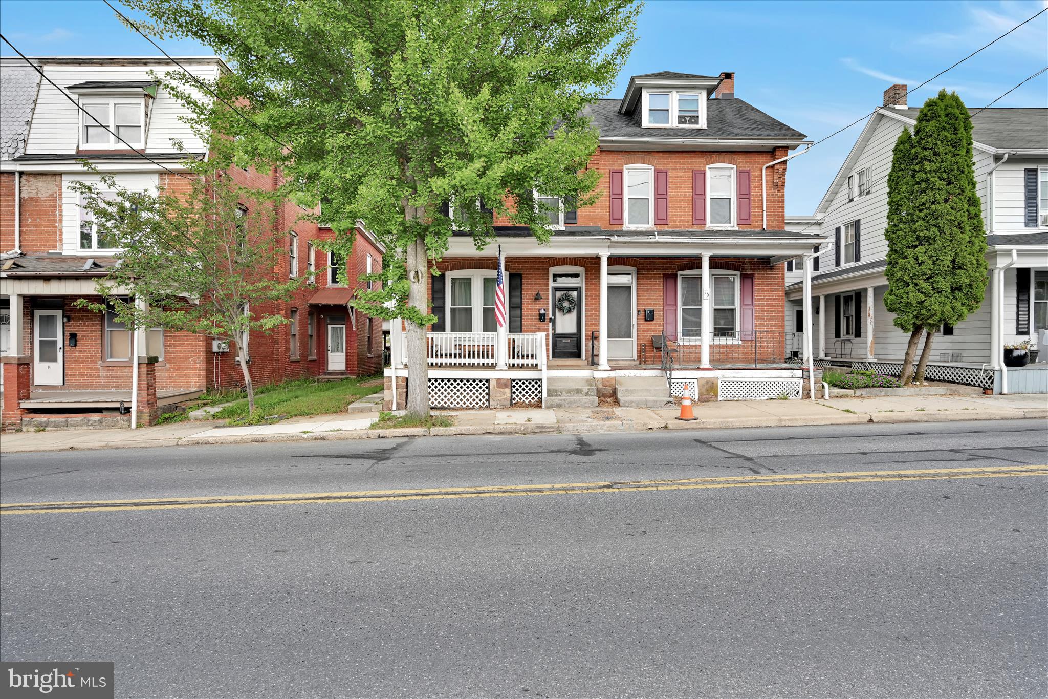 14 North 6th Street Denver, PA 17517 - Photo 4 of 37 Exterior Front