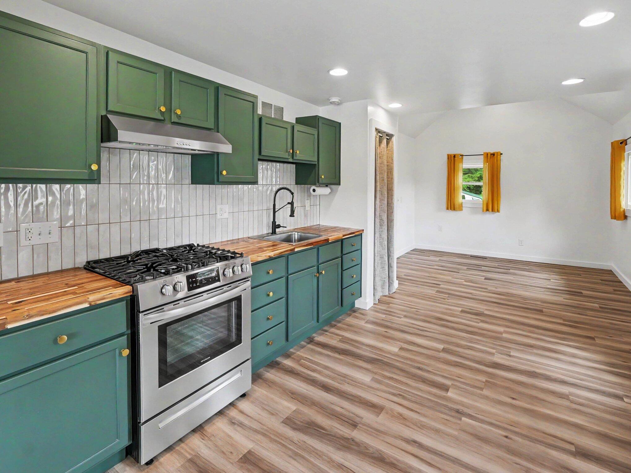 685 South Wagner Road Ann Arbor, MI 48103 - Photo 14 of 44 007_file_4817