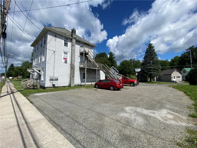 $895 | 684 West End Avenue, Unit 3, Carthage, NY 13619