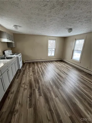 $895 | 684 West End Avenue, Unit 3, Carthage, NY 13619