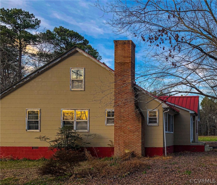 3071 Afton Grove Road Kenbridge, VA 23944 - Photo 3 of 30 a view of a house with a yard