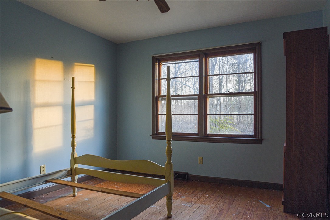 3071 Afton Grove Road Kenbridge, VA 23944 - Photo 8 of 30 a room with windows