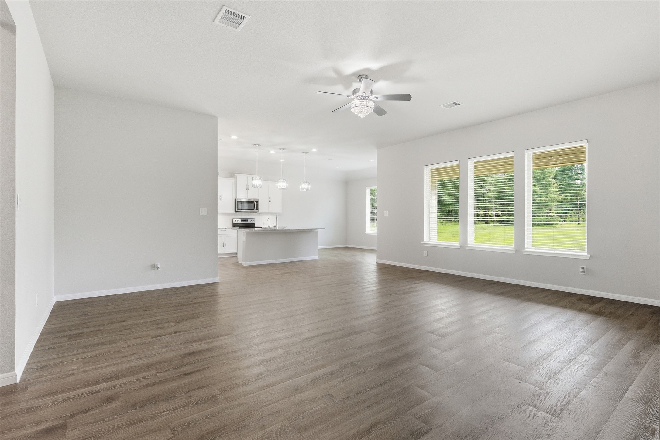 6422 Rolling Hills Road Conroe, TX 77303 - Photo 12 of 43
