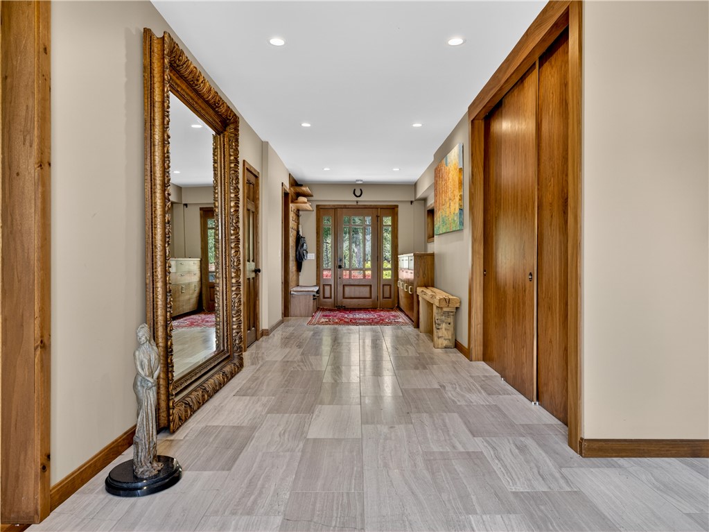 325 Post Road Westerly, RI 02891 - Photo 13 of 49