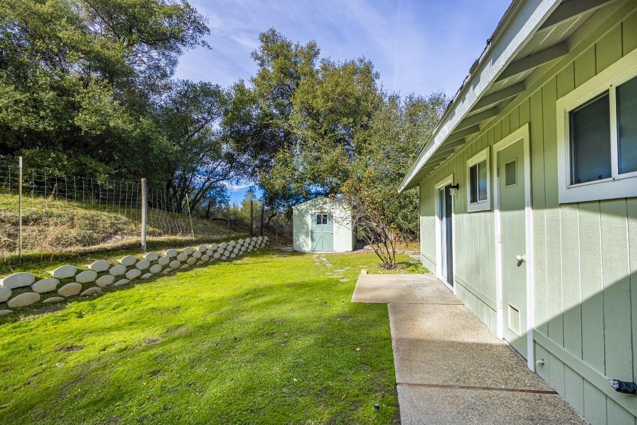 46065 Spring Trail Coarsegold, CA 93614 - Photo 29 of 35 Gallery Image 29