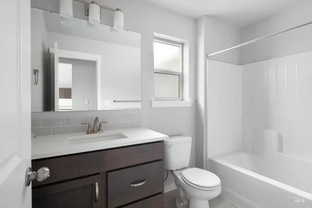 $532,990 | 456 South Bobby Way, Kuna, ID 83634