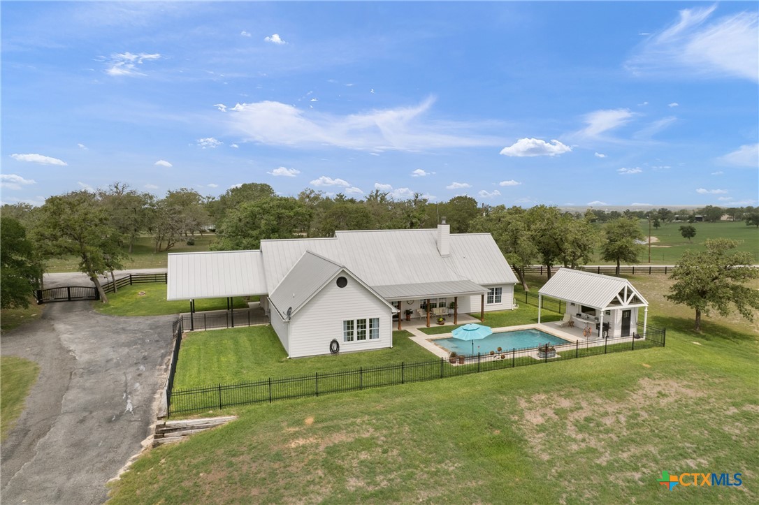 1899 Sunflower Trail Luling, TX 78648 - Photo 31 of 48 Home!