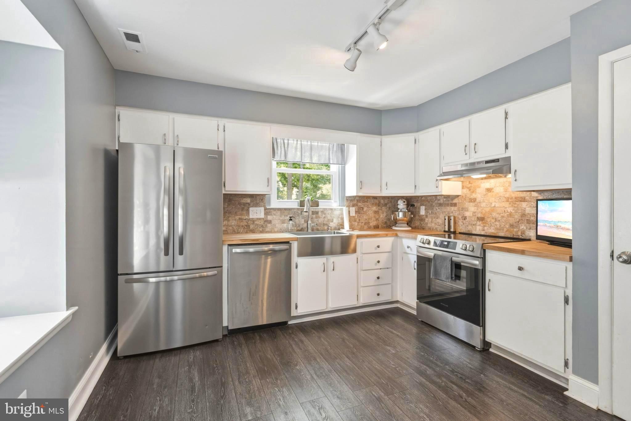 11 Windingbrook Court Atco, NJ 08004 - Photo 1 of 29