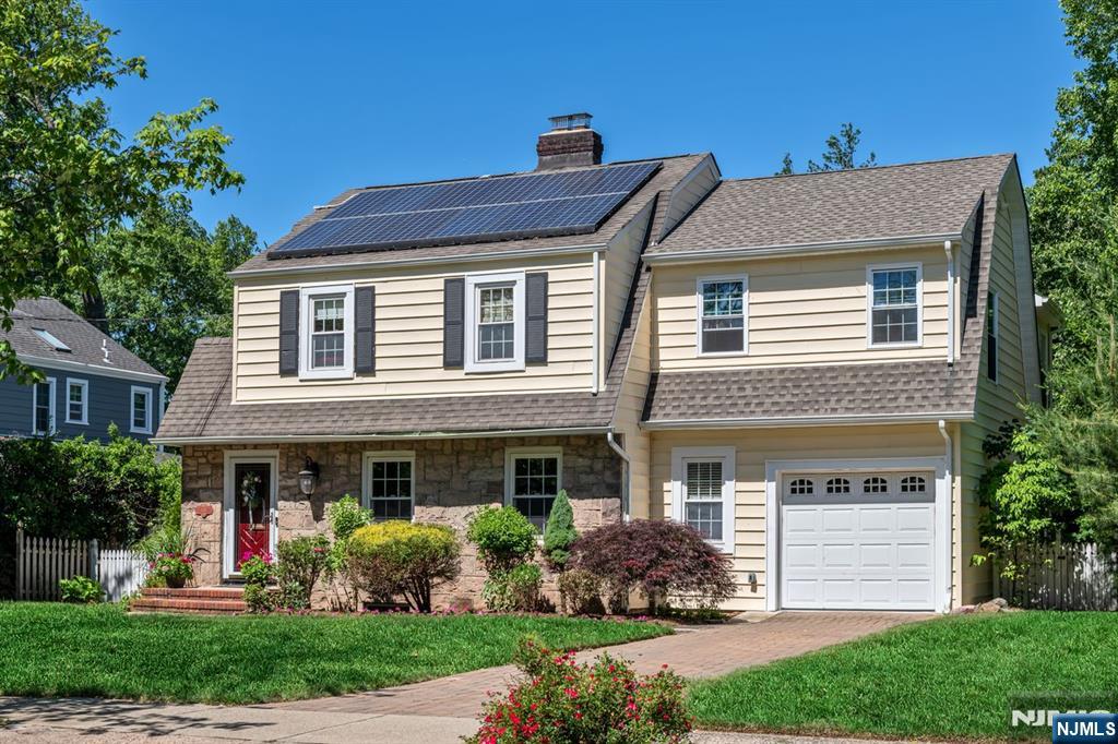 448 Fairfield Avenue Ridgewood, NJ 07450 - Photo 1 of 31