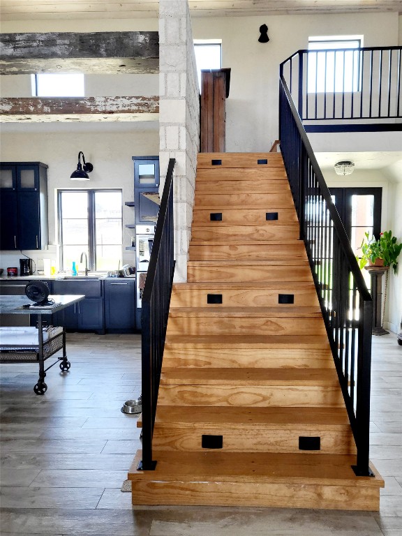621 Stanton Road Johnson City, TX 78636 - Photo 9 of 40 a view of entryway and hall with wooden floor