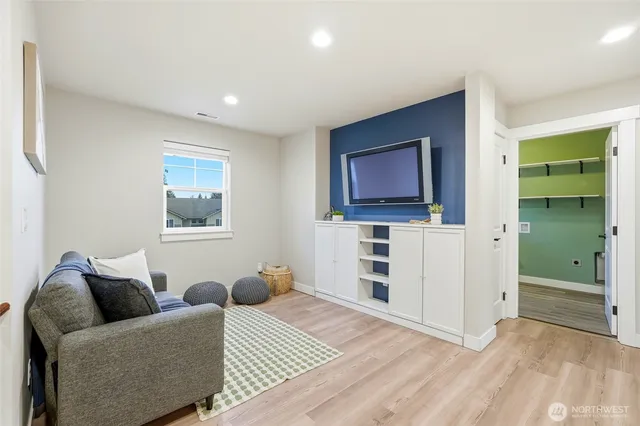 $1,045,000 | 18916 10th Drive Southeast, Bothell, WA 98012