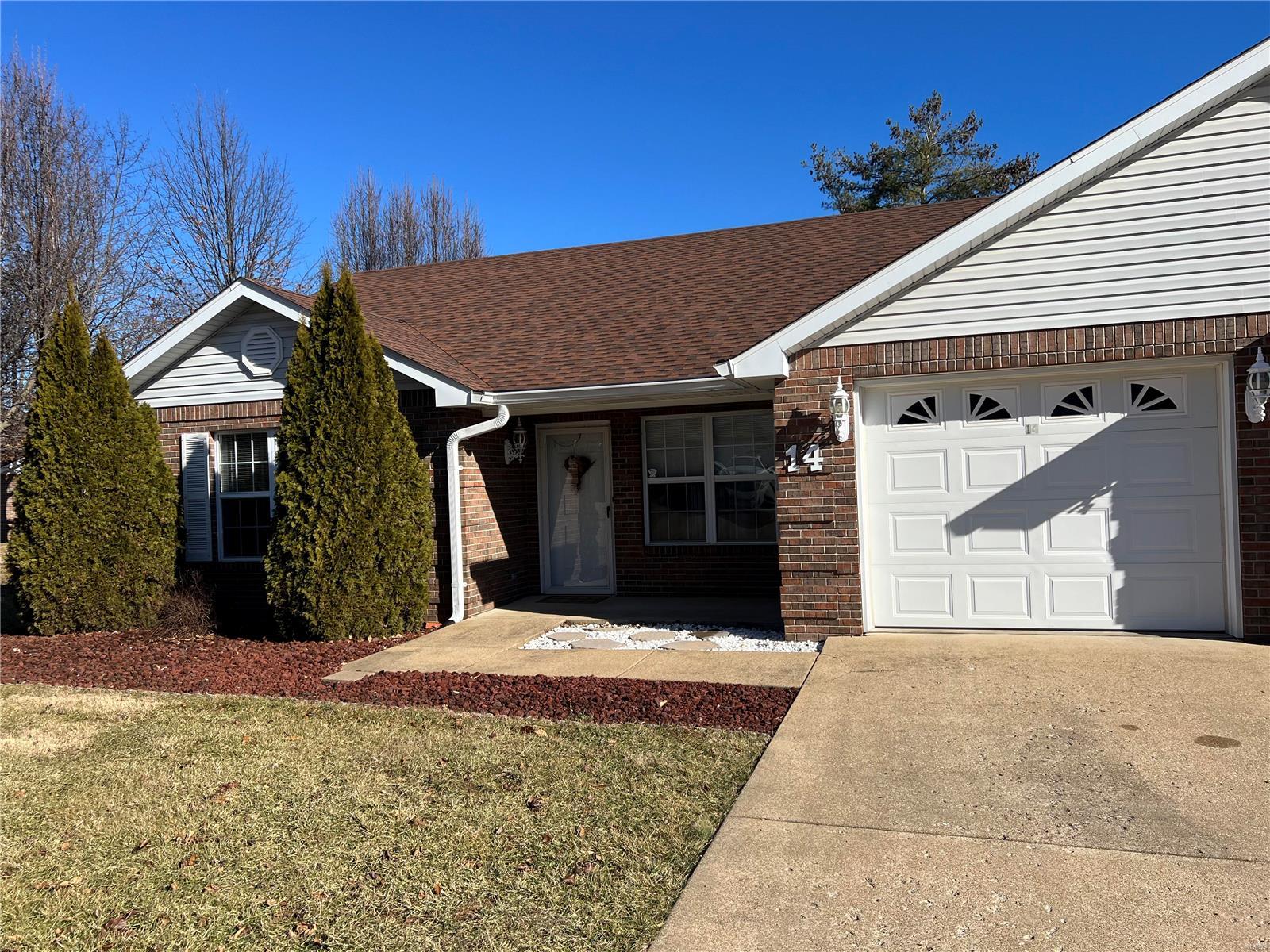 530 Ashbrook Dr Unit 14  