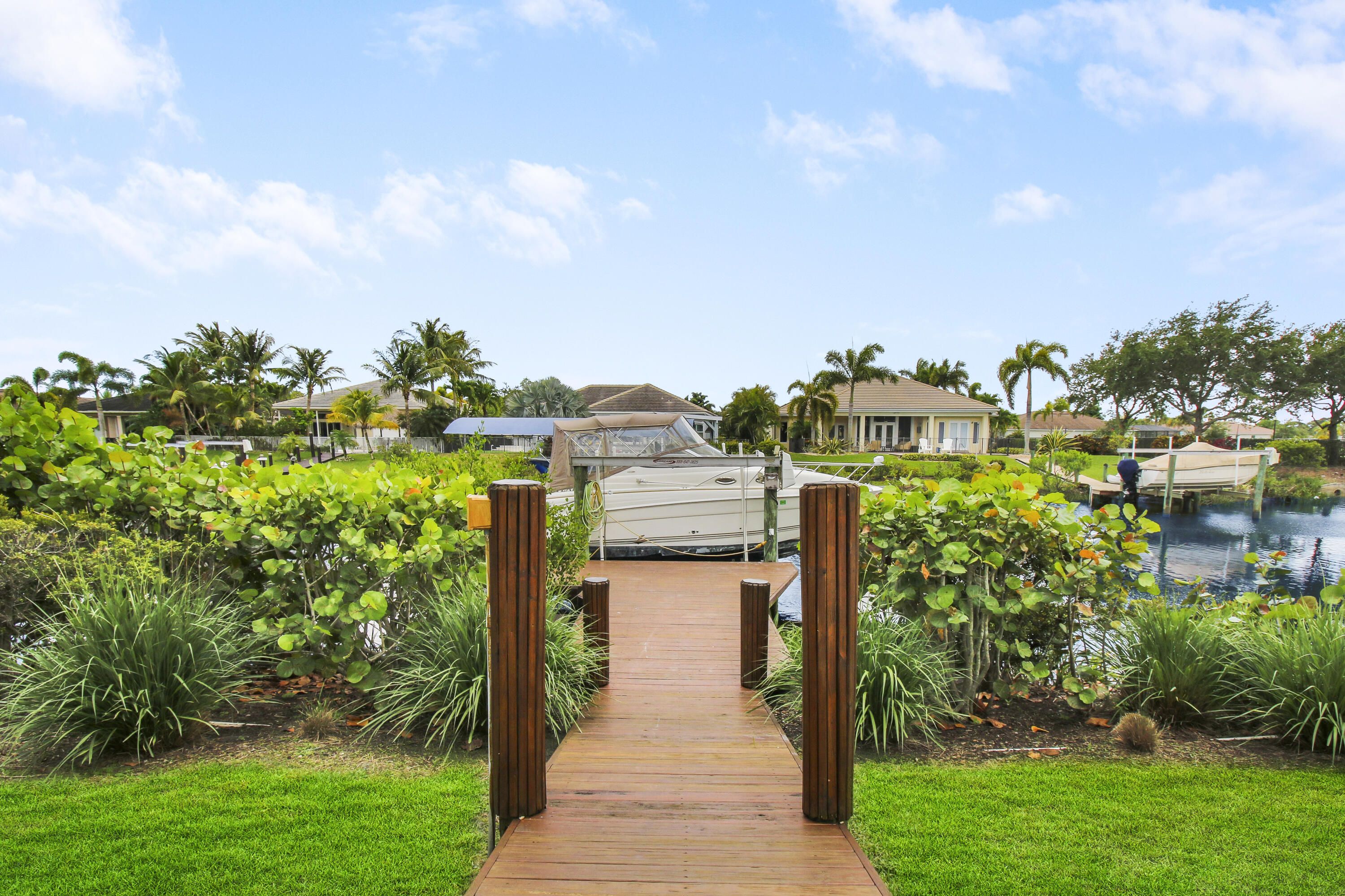 660 Southwest Yacht Basin Way Stuart, FL 34997 - Photo 35 of 42 Dock