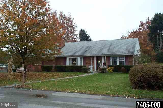 798 Glendale Road York, PA 17403 - Photo 1 of 9 Gallery Image 1