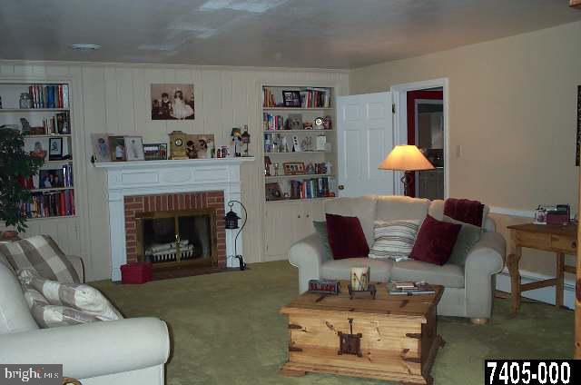 798 Glendale Road York, PA 17403 - Photo 7 of 9 Gallery Image 7