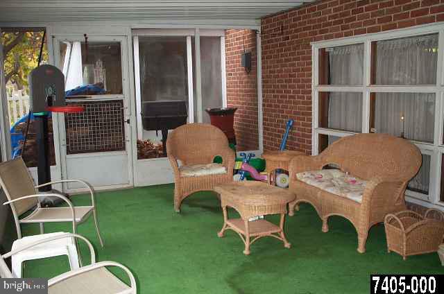 798 Glendale Road York, PA 17403 - Photo 8 of 9 Gallery Image 8