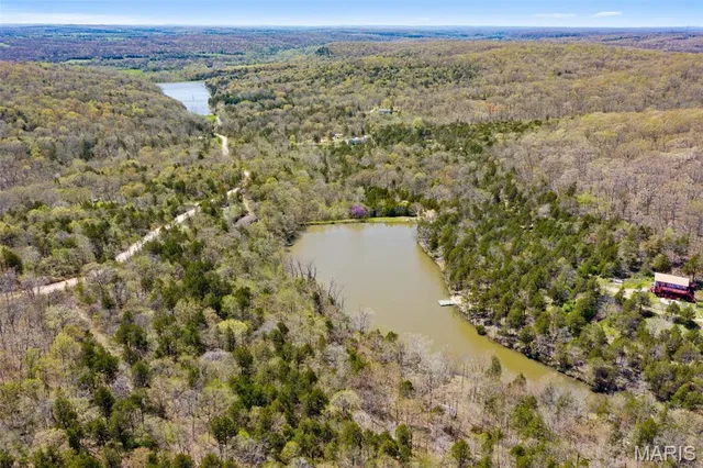 $244,000 | 2151 Lake Park Trail, De Soto, MO 63020