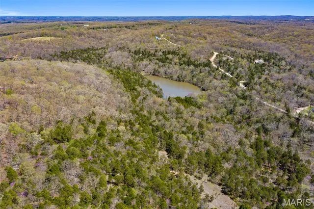 $244,000 | 2151 Lake Park Trail, De Soto, MO 63020