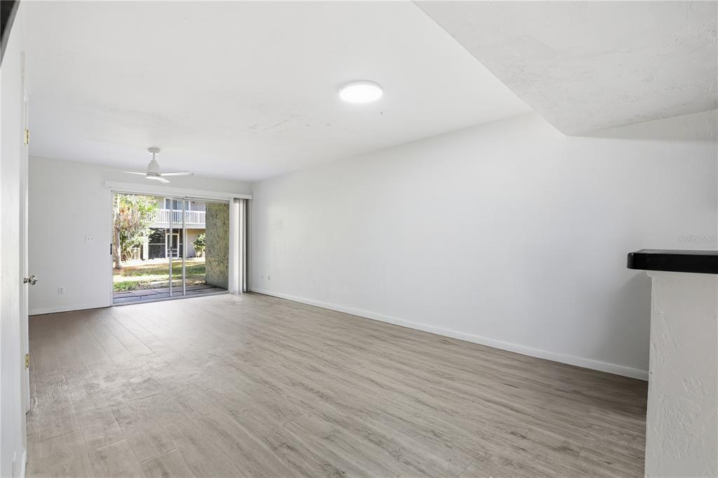 4411 Southwest 34th Street, Unit 906 Gainesville, FL 32608 - Photo 11 of 23