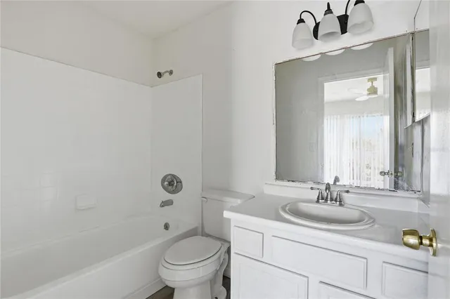 $149,900 | 4411 Southwest 34th Street, Unit 906, Gainesville, FL 32608