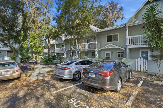 $149,900 | 4411 Southwest 34th Street, Unit 906, Gainesville, FL 32608