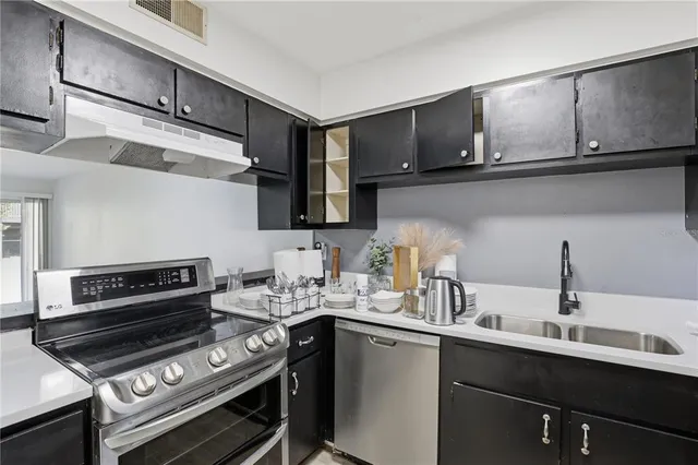 $149,900 | 4411 Southwest 34th Street, Unit 906, Gainesville, FL 32608