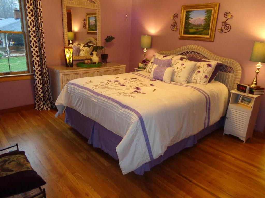 694 Liberty Church Road Kingsport, TN 37663 - Photo 11 of 24 master with door to patio