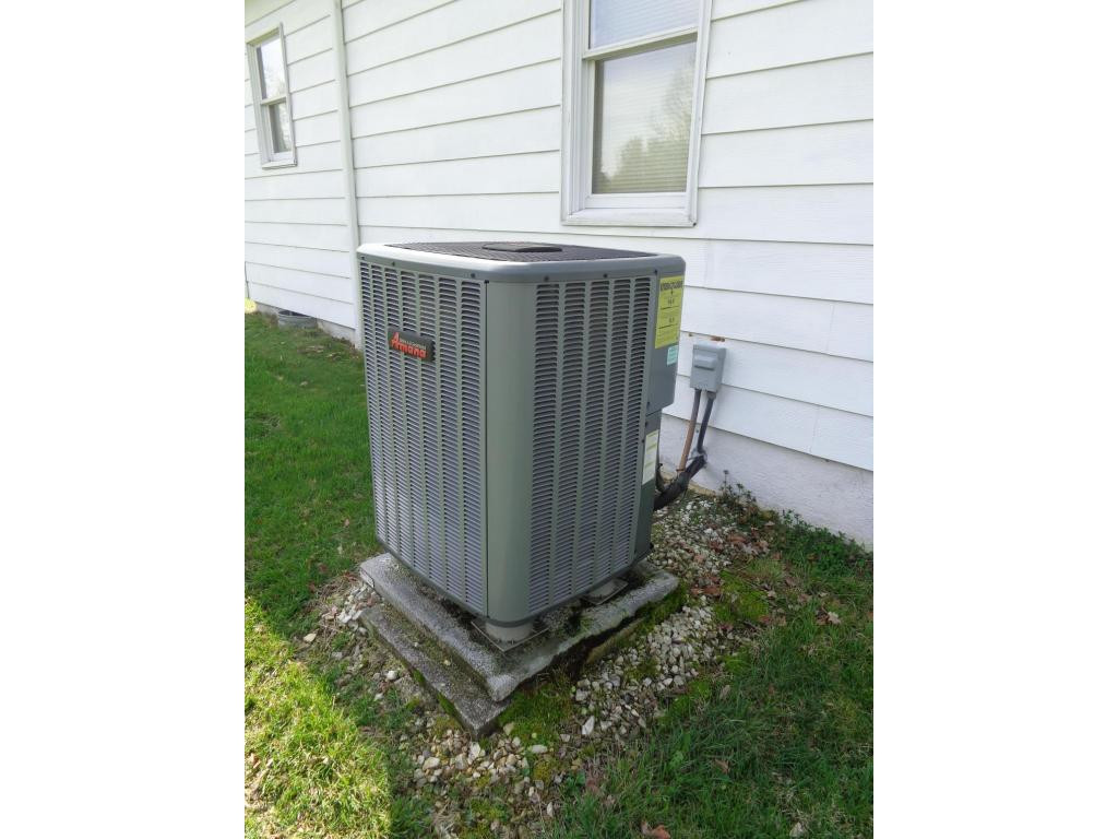 694 Liberty Church Road Kingsport, TN 37663 - Photo 24 of 24 newer heatpump