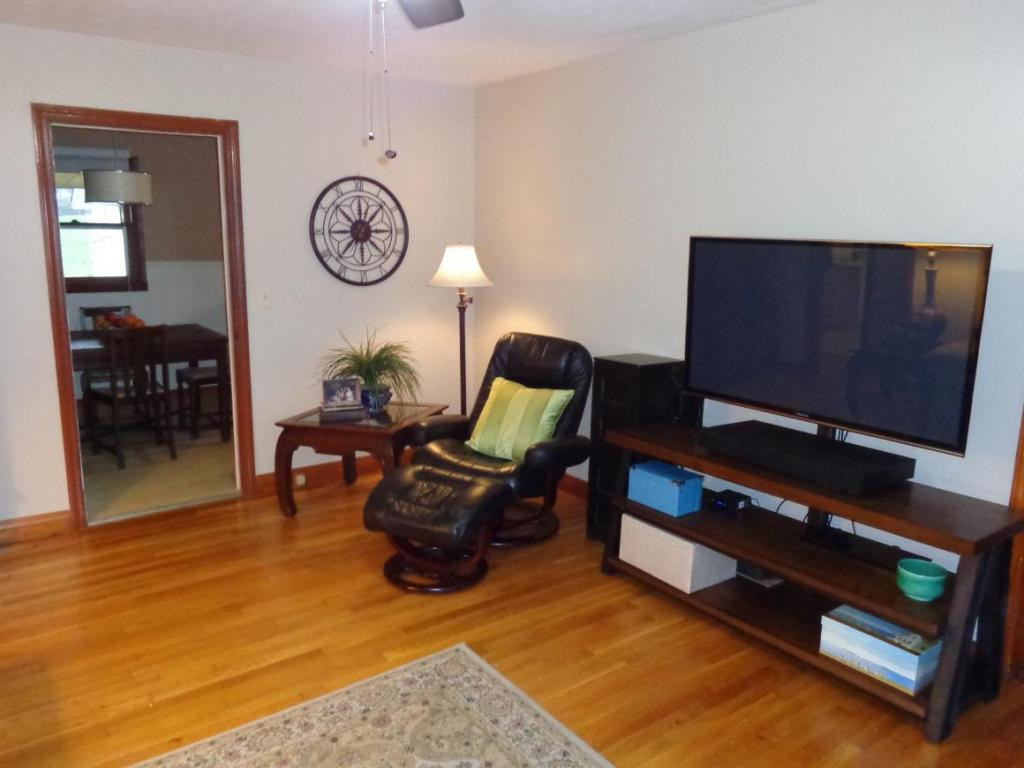 694 Liberty Church Road Kingsport, TN 37663 - Photo 4 of 24 refinished hardwood floors