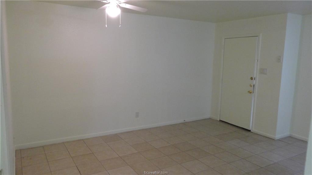 510 Avondale Avenue, Unit 7 Bryan, TX 77802 - Photo 4 of 12
