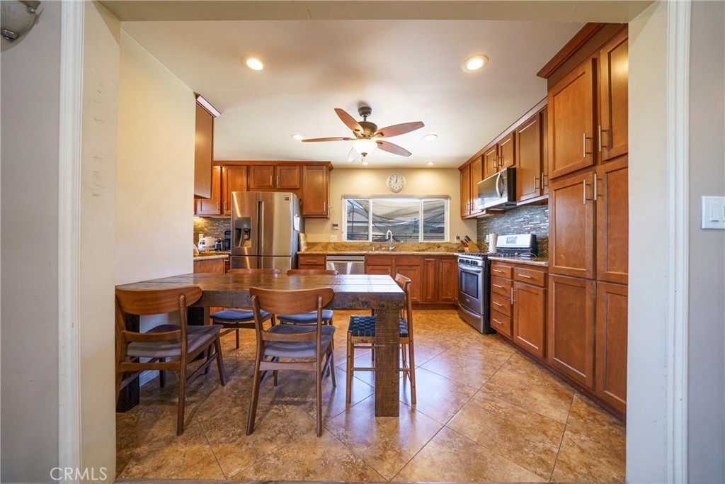 14633 Los Fuentes Road La Mirada, CA 90638 - Photo 3 of 16