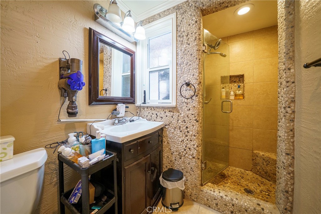 14633 Los Fuentes Road La Mirada, CA 90638 - Photo 10 of 16