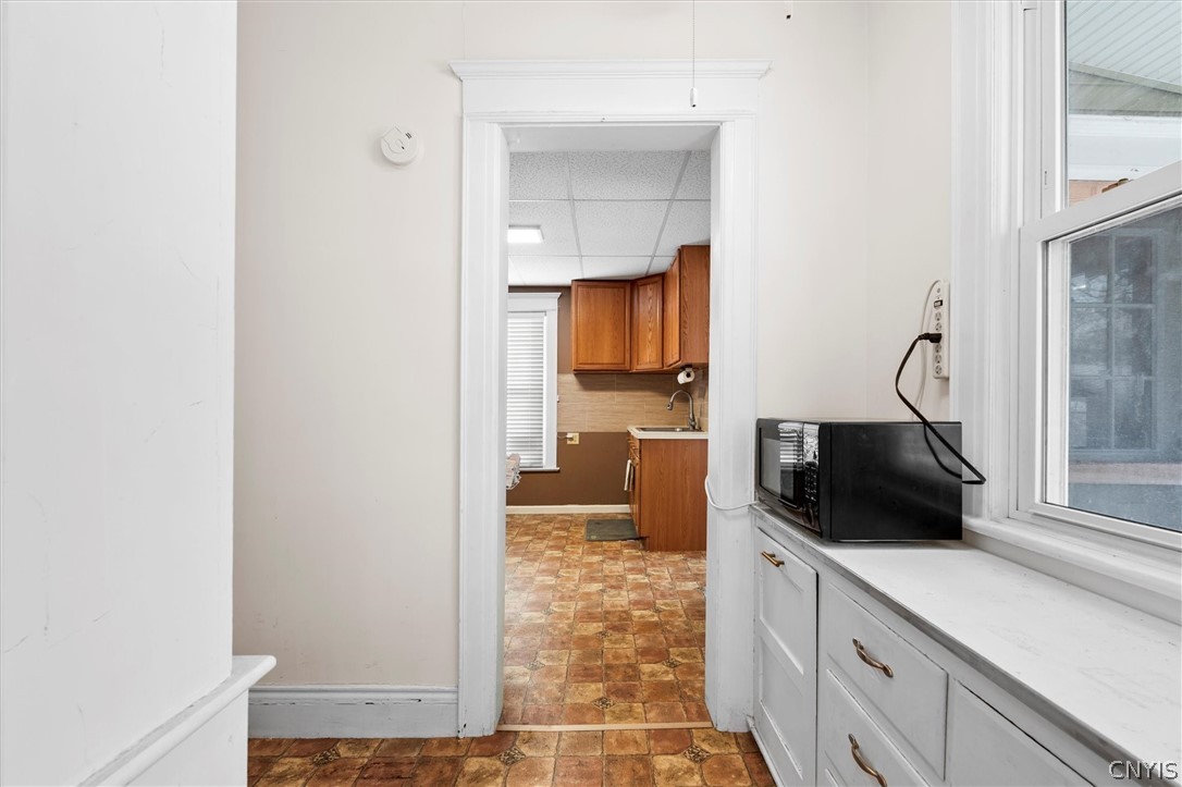 306 Allen Street Syracuse, NY 13210 - Photo 15 of 48