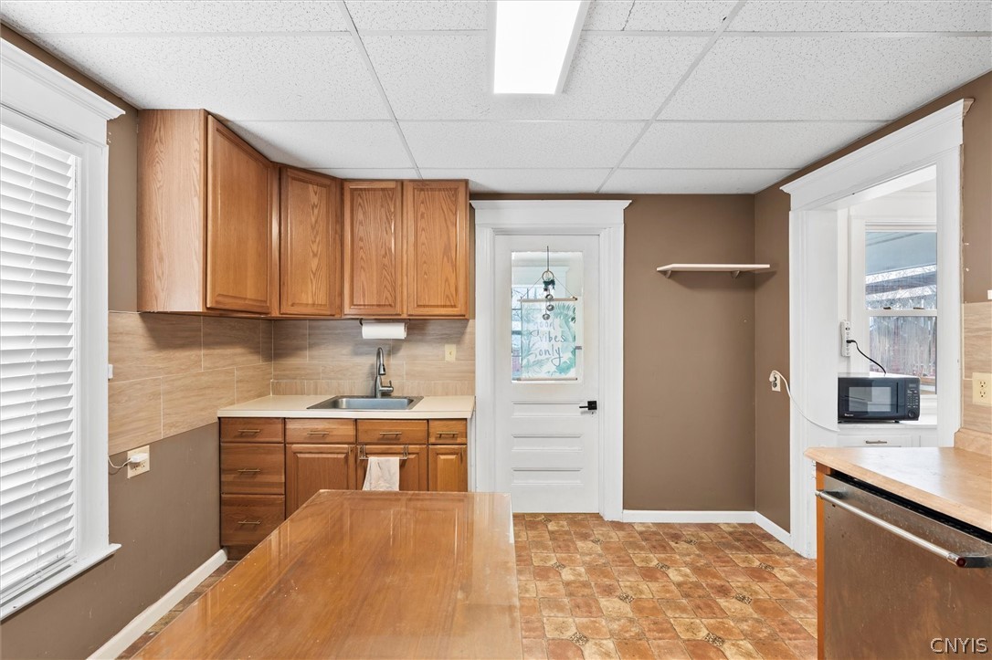 306 Allen Street Syracuse, NY 13210 - Photo 20 of 48