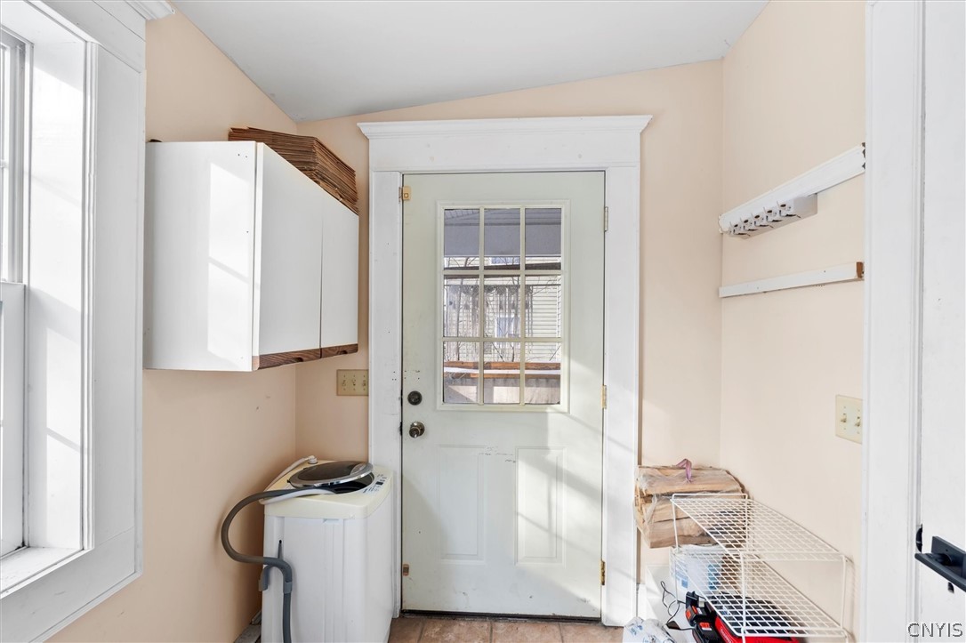 306 Allen Street Syracuse, NY 13210 - Photo 22 of 48