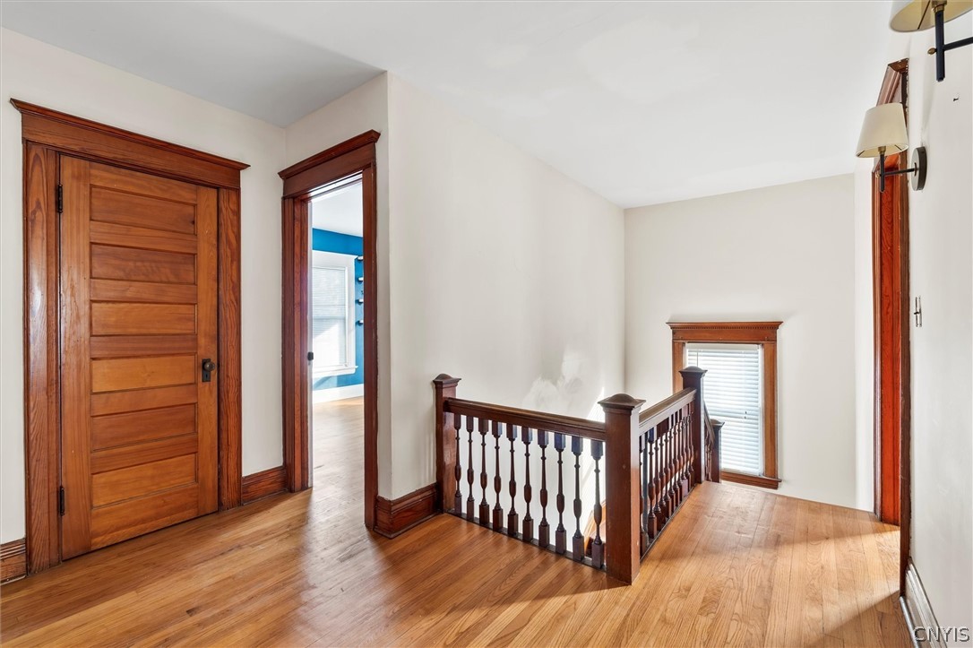 306 Allen Street Syracuse, NY 13210 - Photo 24 of 48