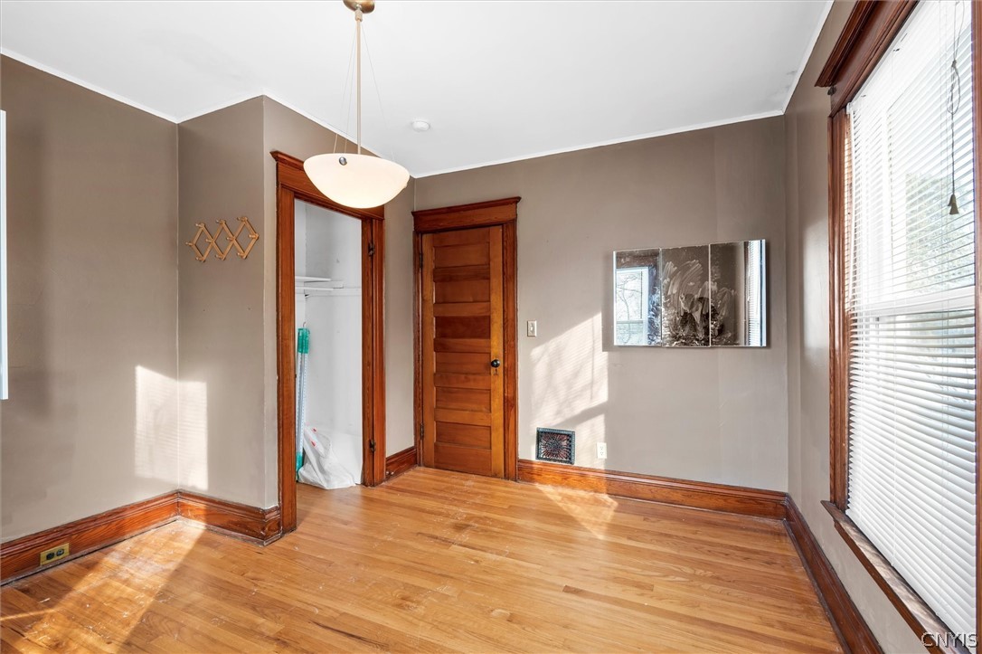 306 Allen Street Syracuse, NY 13210 - Photo 32 of 48