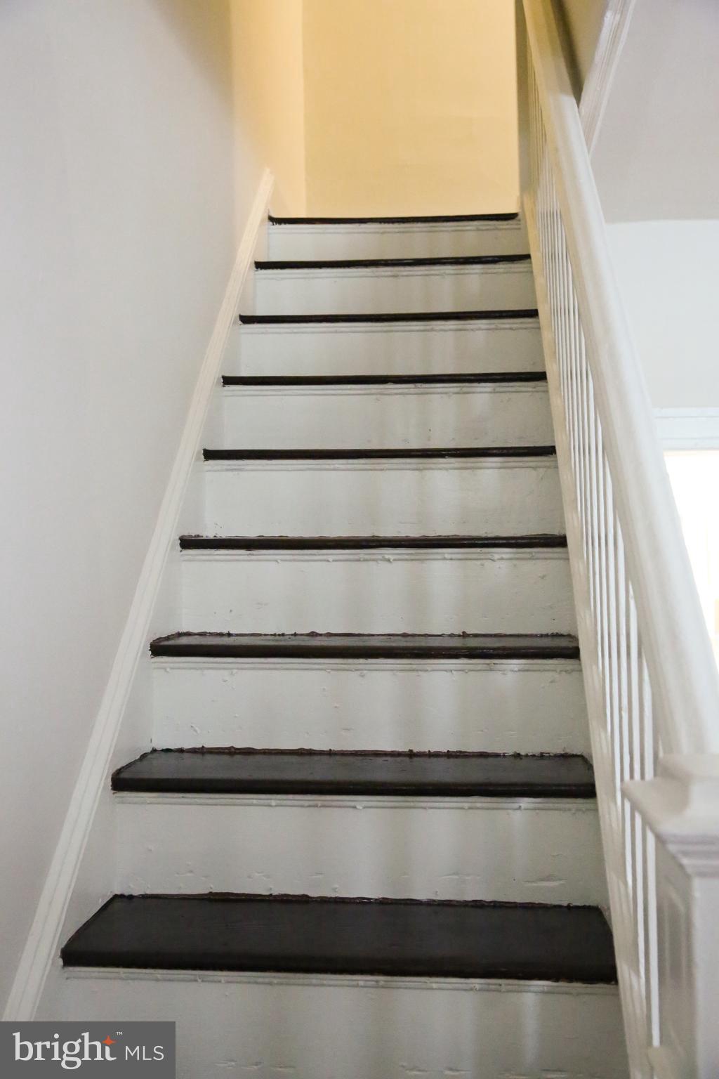 4852 Pimlico Road Baltimore, MD 21215 - Photo 15 of 40 a view of entryway