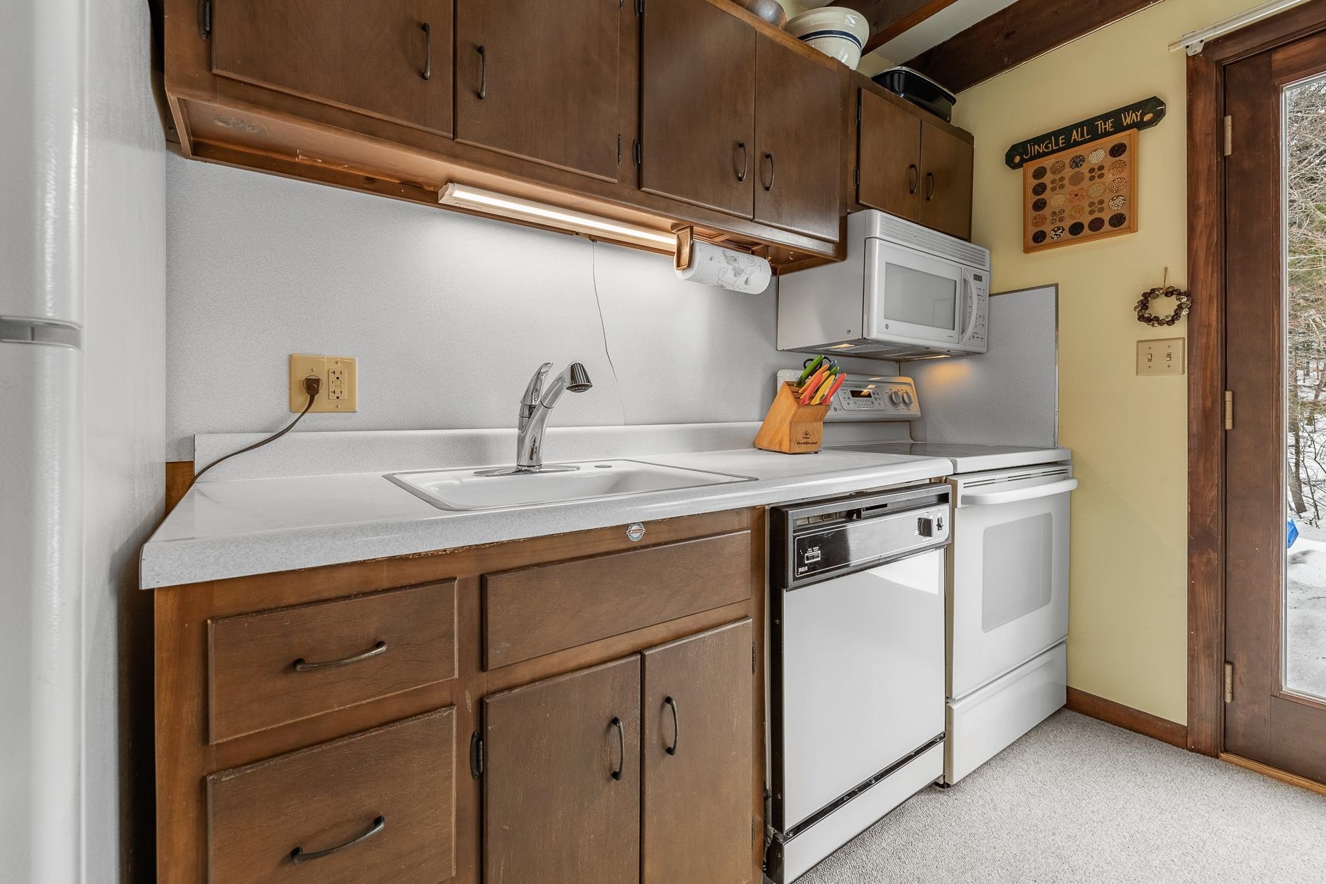 30 Birch Hill Road, Unit 8 ROCK MAPLE Winhall, VT 05340 - Photo 11 of 29