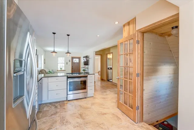 $410,000 | 307 West 3rd Street, Waunakee, WI 53597