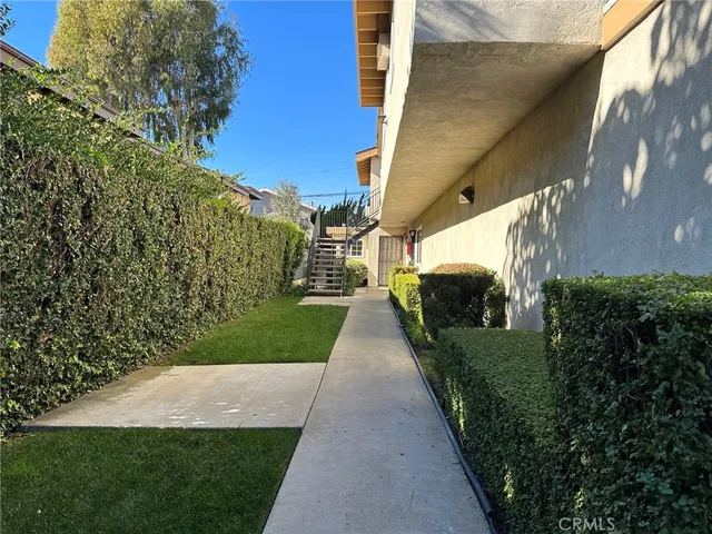 $1,975 | 11751 Colima Road, Unit B, Whittier, CA 90604