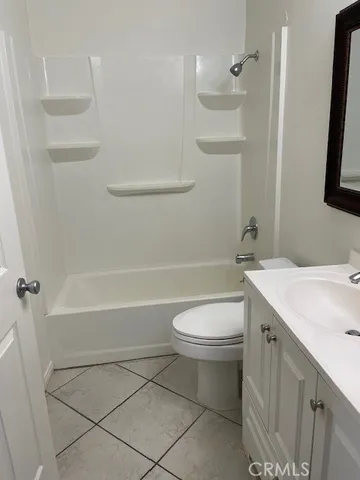 $1,975 | 11751 Colima Road, Unit B, Whittier, CA 90604