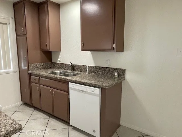 $1,975 | 11751 Colima Road, Unit B, Whittier, CA 90604