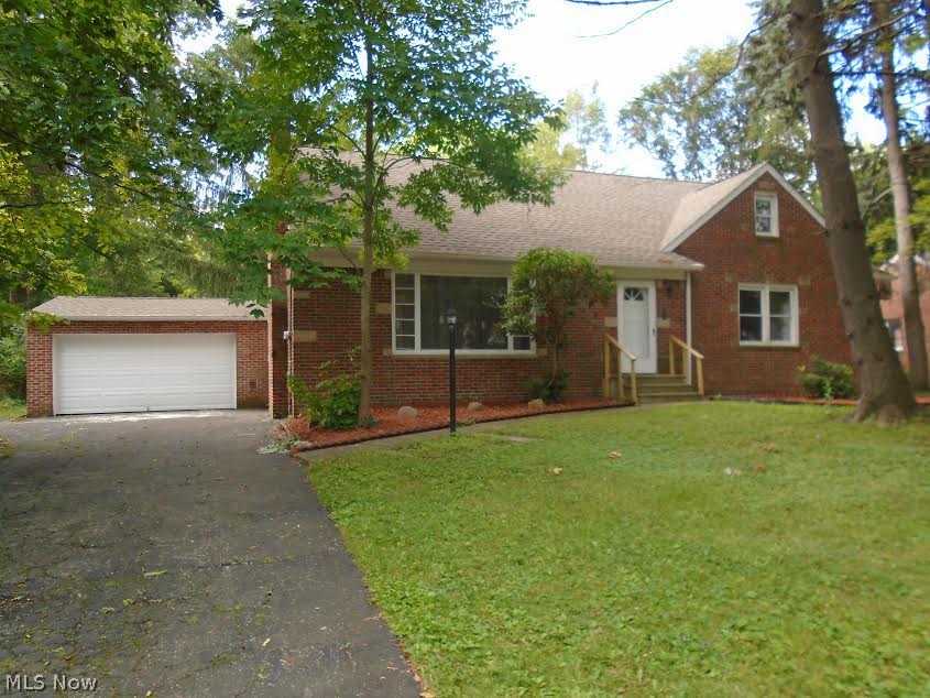 6780 Seneca Road Cleveland, OH 44143 - Photo 1 of 18 Gallery Image 1